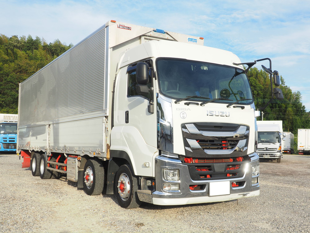 いすゞ ギガ ウイング車 大型 2PG-CYJ77C 年式 R2[写真04]