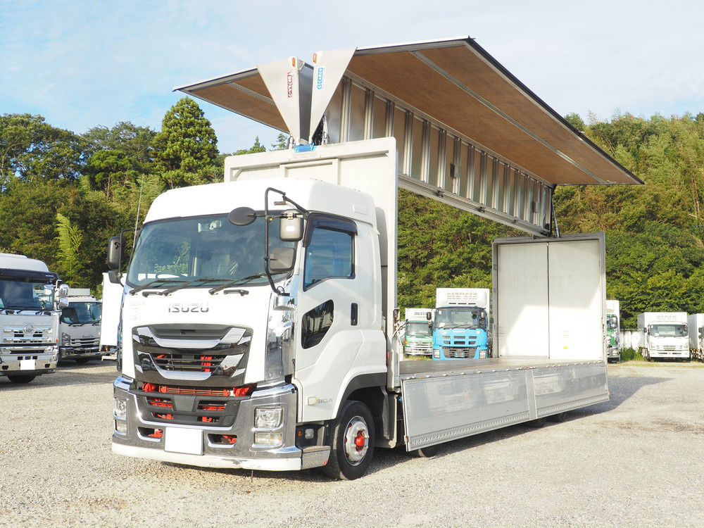 いすゞ ギガ ウイング車 大型 2PG-CYJ77C 年式 R2[写真02]