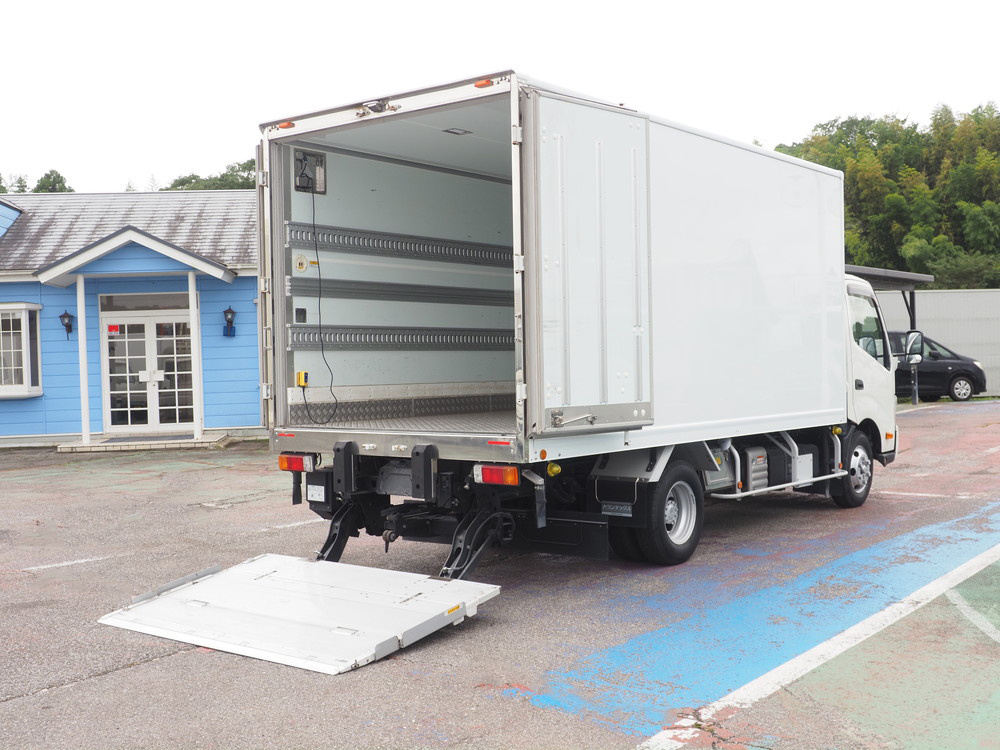 日野 デュトロ 冷凍バン 小型 2RG-XZU712M 年式 R5[写真20]