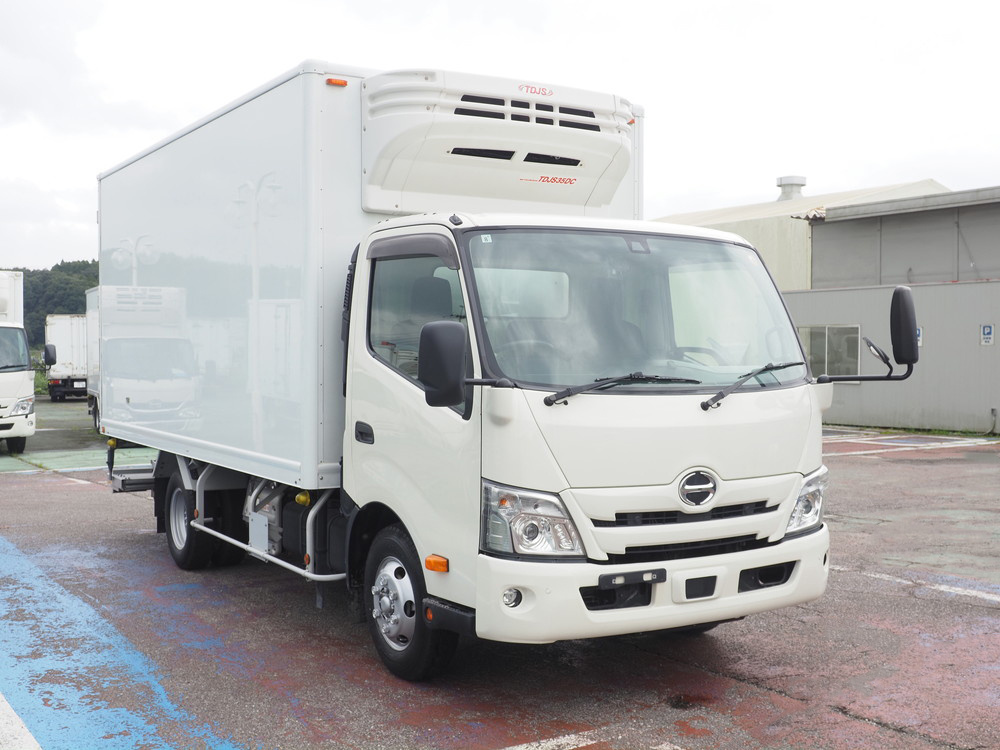 日野 デュトロ 冷凍バン 小型 2RG-XZU712M 年式 R5[写真03]