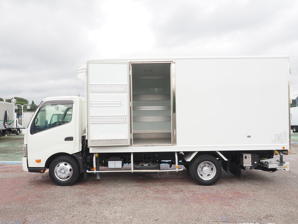 日野 デュトロ 冷凍バン 小型 2RG-XZU712M 年式 R5[写真15]