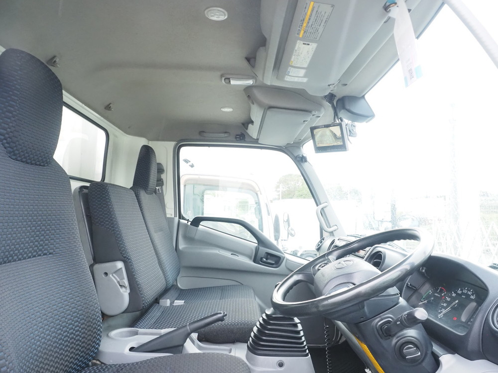 日野 デュトロ 冷凍バン 小型 2RG-XZU712M 年式 R1[写真22]