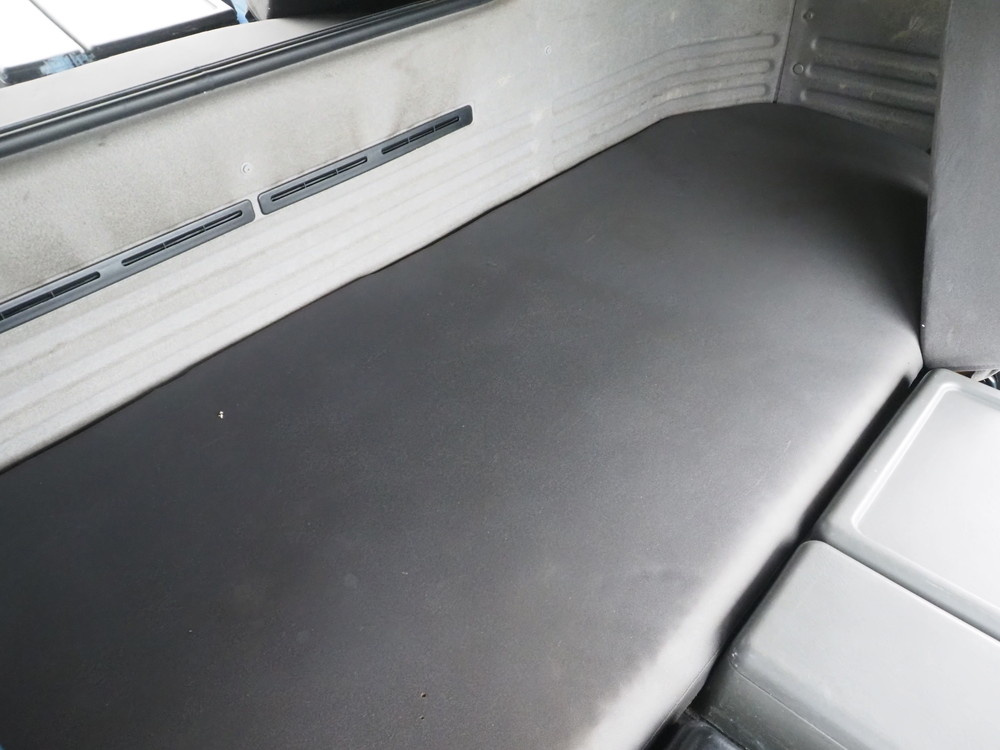 いすゞ ギガ ウイング車 大型 QKG-CYJ77A 年式 H27[写真32]