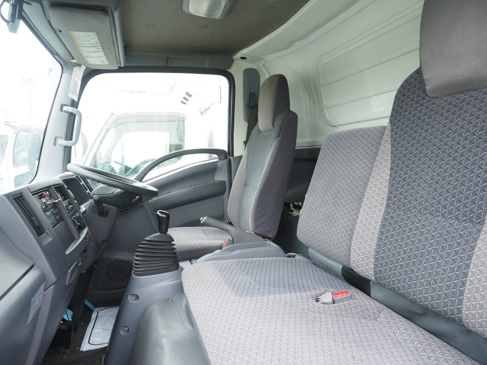 いすゞ エルフ 冷凍バン 小型 TPG-NPR85AN 年式 H30[写真28]