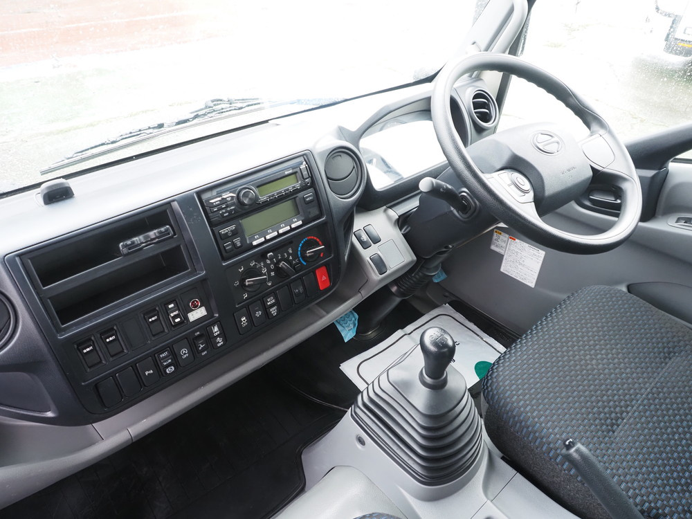 日野 デュトロ 冷凍バン 小型 2RG-XZU712M 年式 R5[写真27]