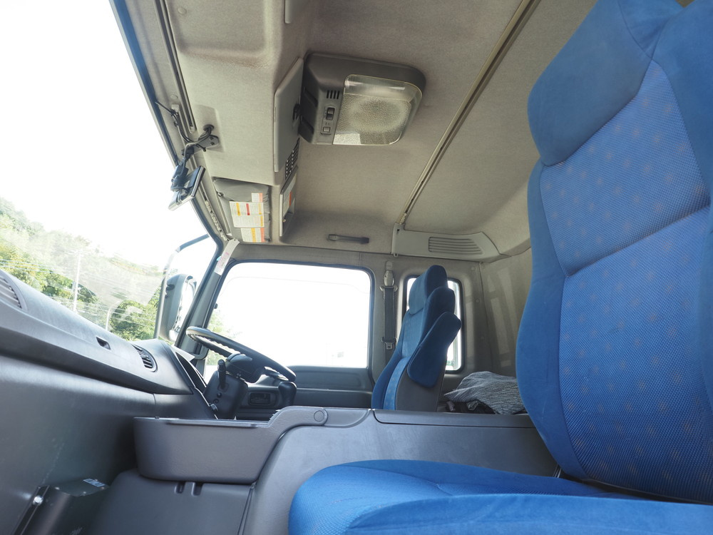 いすゞ ギガ 冷凍バン 大型 QKG-CYL77AZ 年式 H28[写真34]
