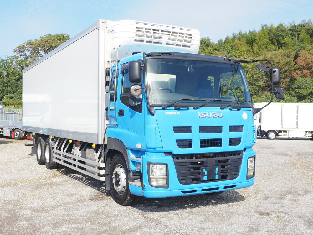 いすゞ ギガ 冷凍バン 大型 QKG-CYL77AZ 年式 H28[写真04]