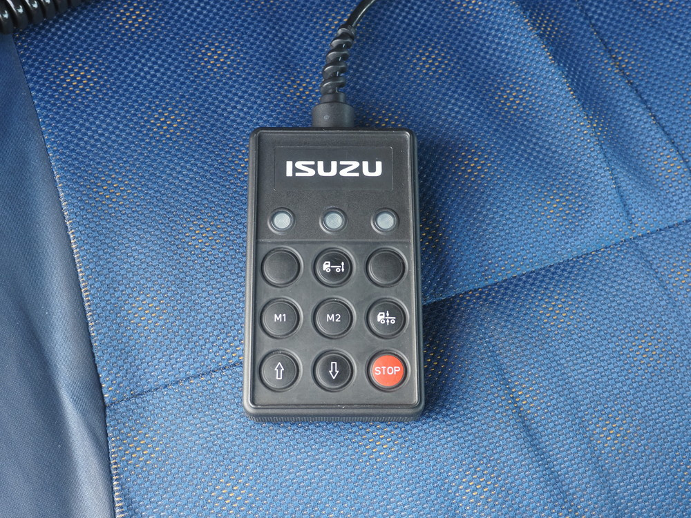 いすゞ ギガ 冷凍バン 大型 QKG-CYL77AZ 年式 H28[写真31]