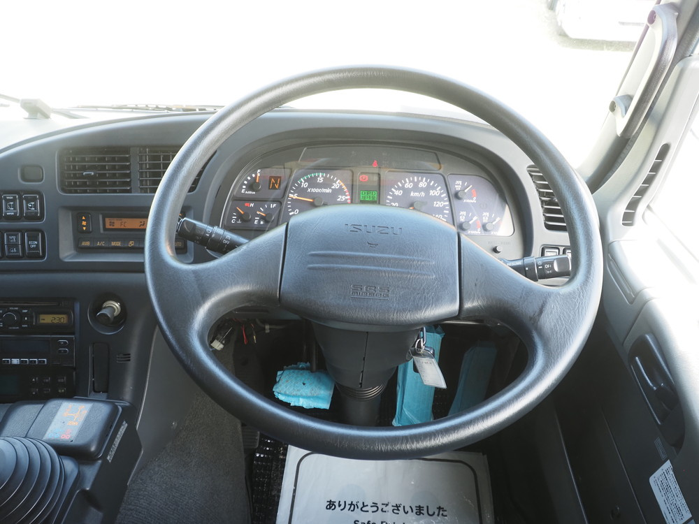 いすゞ ギガ 冷凍バン 大型 QKG-CYL77AZ 年式 H28[写真27]