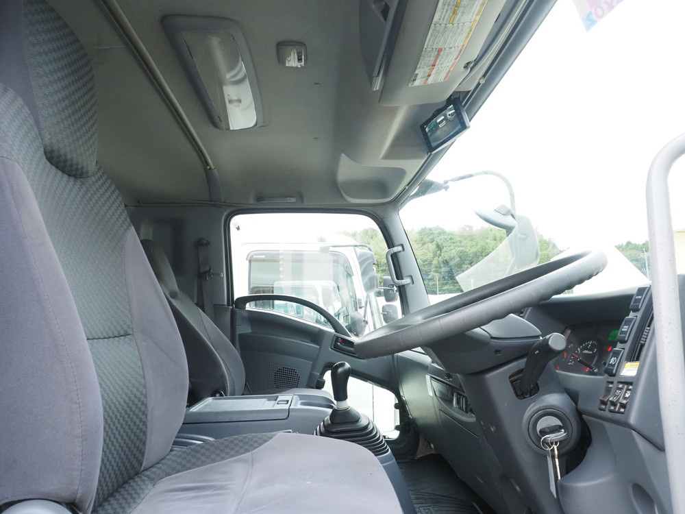 いすゞ フォワード ウイング車 中型 TKG-FRR90T2 年式 H28[写真23]