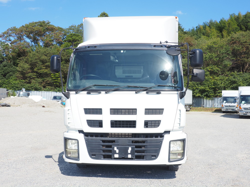 いすゞ ギガ ウイング車 大型 QKG-CYJ77A 年式 H25[写真02]